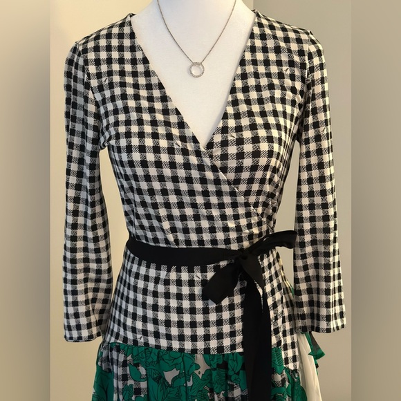 Diane Von Furstenberg Silk Dress - Picture 2 of 14